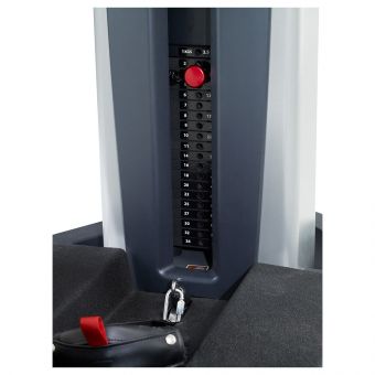 Тренажер для згинача стегна FreeMotion F707